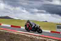 cadwell-no-limits-trackday;cadwell-park;cadwell-park-photographs;cadwell-trackday-photographs;enduro-digital-images;event-digital-images;eventdigitalimages;navarra;no-limits-trackdays;peter-wileman-photography;racing-digital-images;trackday-digital-images;trackday-photos